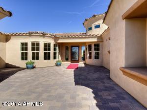 3056 E La Costa Dr, Gilbert, AZ 85298 photo 2