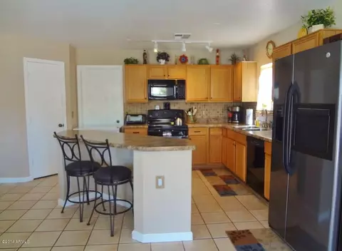 532 N 64th St, Mesa, AZ 85205 photo 4