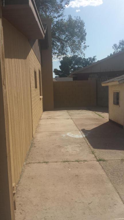 4651 N 76th Dr, Phoenix, AZ 85033 photo 12