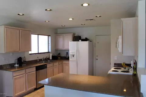 3729 E Constitution Ct, Gilbert, AZ 85296 photo 12