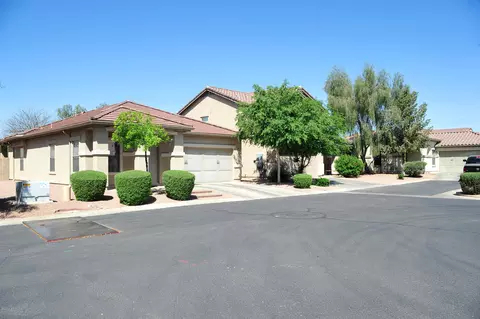 1328 S Bridgegate Dr, Gilbert, AZ 85296 photo 3