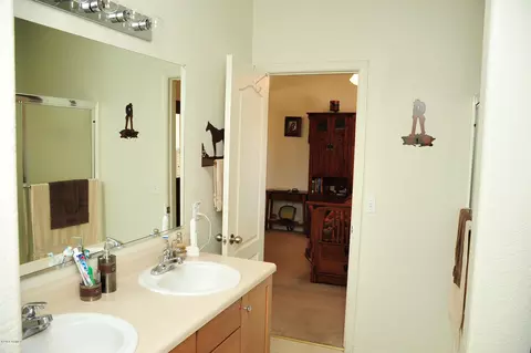 1328 S Bridgegate Dr, Gilbert, AZ 85296 photo 34