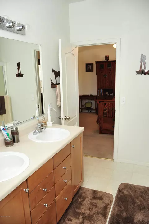 1328 S Bridgegate Dr, Gilbert, AZ 85296 photo 35