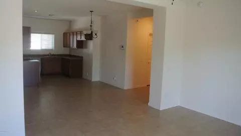 2811 E Atlanta Ave, Phoenix, AZ 85040 photo 6
