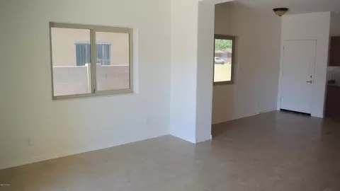 2811 E Atlanta Ave, Phoenix, AZ 85040 photo 9