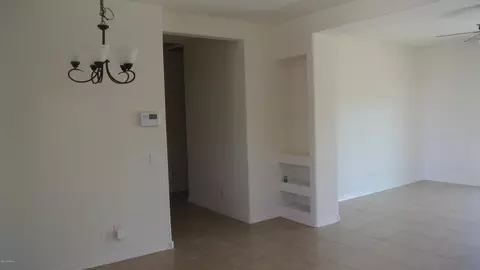 2811 E Atlanta Ave, Phoenix, AZ 85040 photo 7