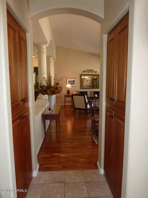 3214 E Desert Flower Ln, Phoenix, AZ 85044 photo 10