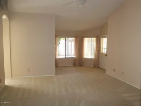 413 E Stonebridge Dr, Gilbert, AZ 85234 photo 5