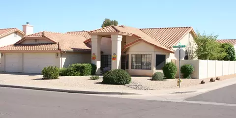 413 E Stonebridge Dr, Gilbert, AZ 85234 photo 1