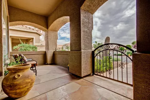 1686 E Saltsage Dr, Phoenix, AZ 85048 photo 4