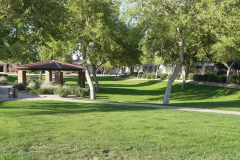 4097 E Carob Dr, Gilbert, AZ 85298 photo 17
