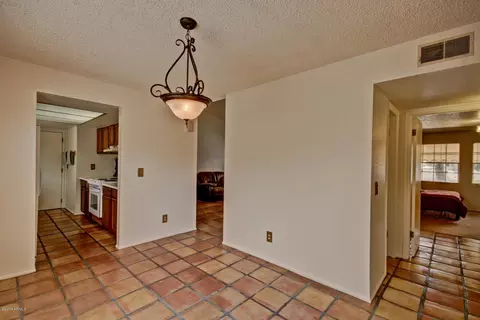 2929 E Broadway Rd #8, Mesa, AZ 85204 photo 4