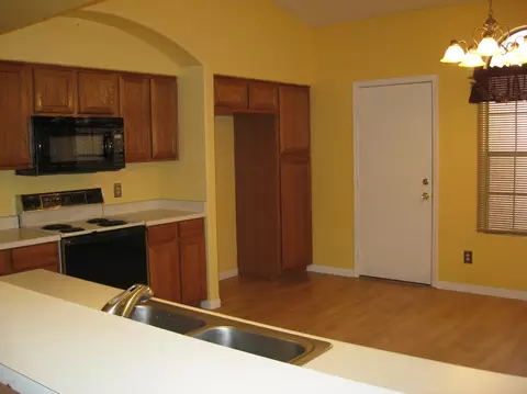 719 W Kyle Ct, Gilbert, AZ 85233 photo 4
