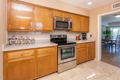 4320 E Piccadilly Rd, Phoenix, AZ 85018 photo 9
