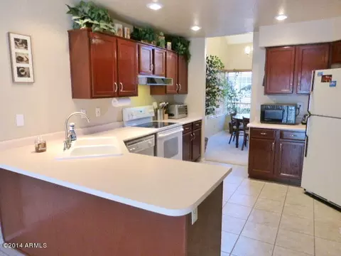 3751 E Orchid Ln, Phoenix, AZ 85044 photo 6