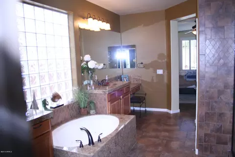 6975 S Magic Ct, Gilbert, AZ 85298 photo 30