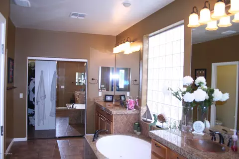 6975 S Magic Ct, Gilbert, AZ 85298 photo 29