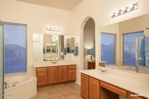 3717 E Harrison St, Gilbert, AZ 85295 photo 13