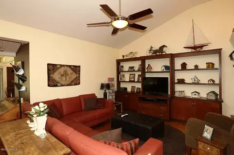 406 E Mclellan Blvd, Phoenix, AZ 85012 photo 12