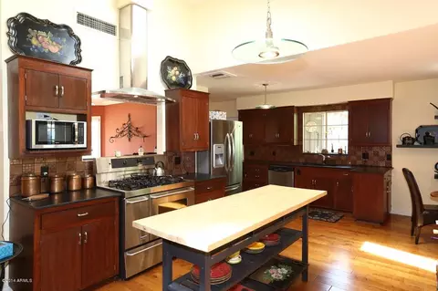 406 E Mclellan Blvd, Phoenix, AZ 85012 photo 5