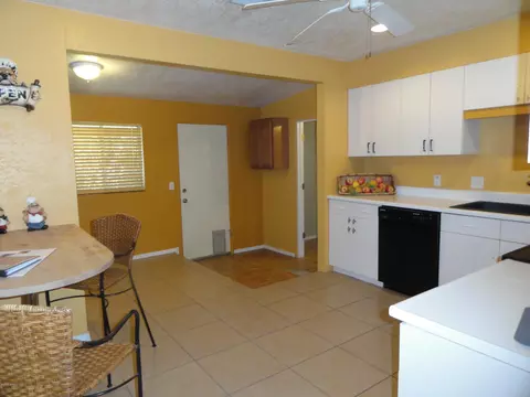 233 S 80th St, Mesa, AZ 85208 photo 3