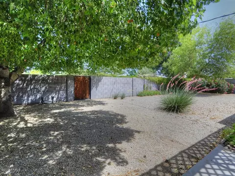 2444 E Meadowbrook Ave, Phoenix, AZ 85016 photo 25