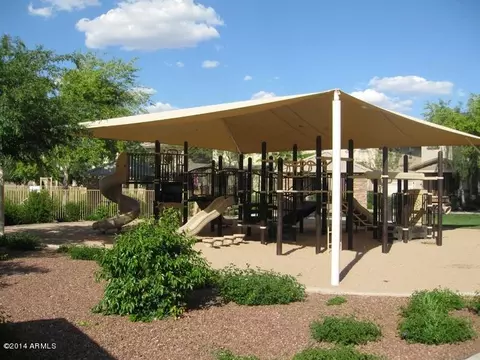 979 S Pheasant Dr, Gilbert, AZ 85296 photo 12