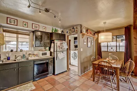 3140 N 26th Pl, Phoenix, AZ 85016 photo 16