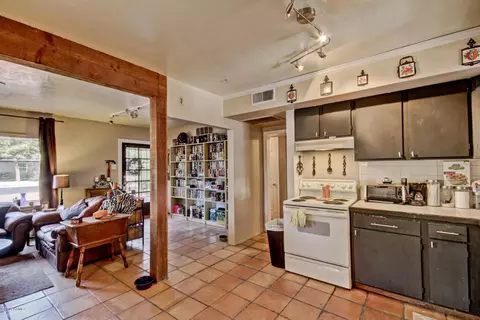 3140 N 26th Pl, Phoenix, AZ 85016 photo 14