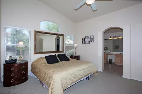 4253 E Wescott Dr, Phoenix, AZ 85050 photo 12
