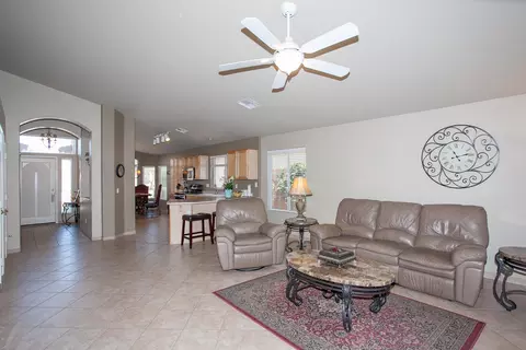 4253 E Wescott Dr, Phoenix, AZ 85050 photo 9