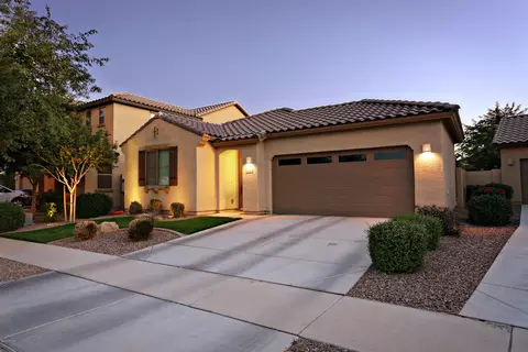 4189 E Woodside Ct, Gilbert, AZ 85297 photo 2