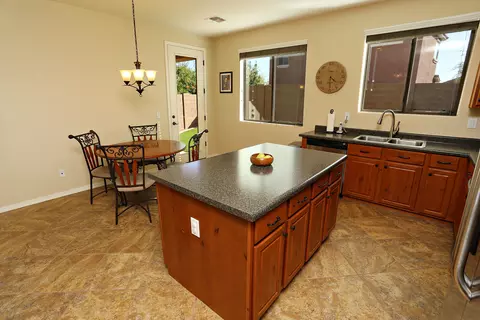 4189 E Woodside Ct, Gilbert, AZ 85297 photo 5