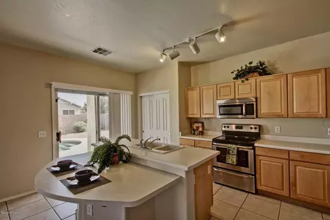 2434 E Del Rio Ct, Gilbert, AZ 85295 photo 16