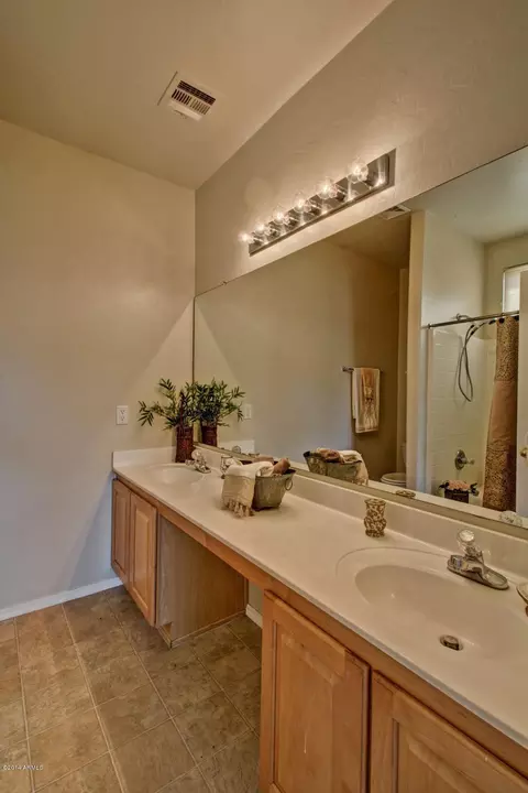 2434 E Del Rio Ct, Gilbert, AZ 85295 photo 30