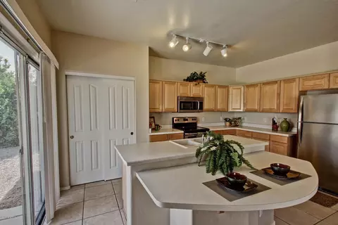 2434 E Del Rio Ct, Gilbert, AZ 85295 photo 15