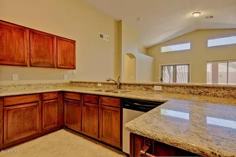 532 E Pinto Dr, Gilbert, AZ 85296 photo 9