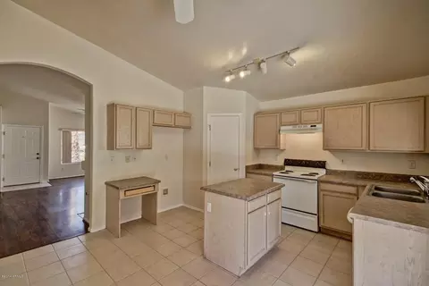 901 E Potter Dr, Phoenix, AZ 85024 photo 11