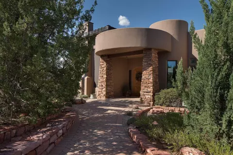 35 Ruby Dr, Sedona, AZ 86336 photo 2