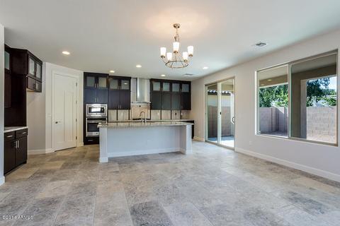 11 E Laurie Ln, Phoenix, AZ 85020 photo 3