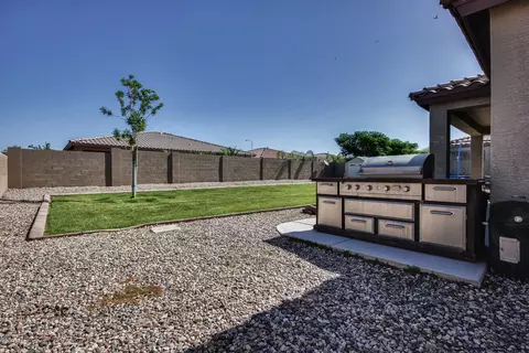 10828 E Roselle Ave, Mesa, AZ 85212 photo 13