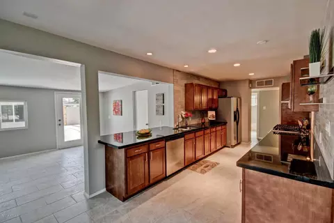 1923 E Hazelwood St, Phoenix, AZ 85016 photo 19