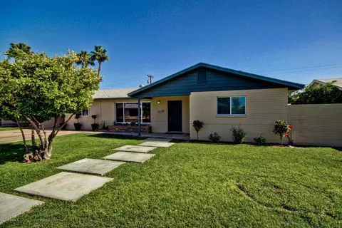 1923 E Hazelwood St, Phoenix, AZ 85016 photo 1