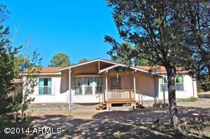 3060 Pinewood Dr, Overgaard, AZ 85933 photo 1