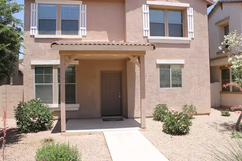 1939 Emily Ln, Gilbert, AZ 85295 photo 2