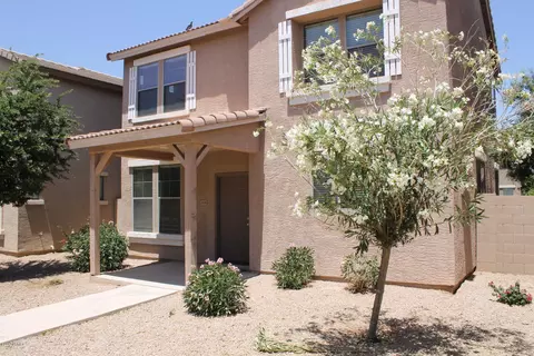 1939 Emily Ln, Gilbert, AZ 85295 photo 1
