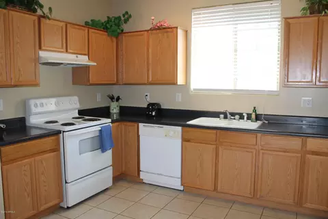 1939 Emily Ln, Gilbert, AZ 85295 photo 7