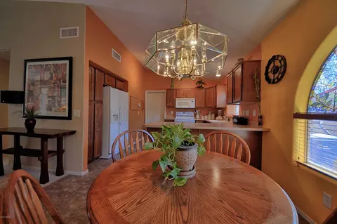 9426 E Plana Ave, Mesa, AZ 85212 photo 2