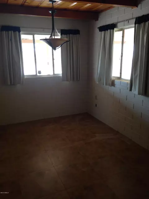 1274 W Roosevelt St, Apache Junction, AZ 85120 photo 9