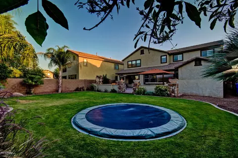 3932 E Parkview Dr, Gilbert, AZ 85295 photo 9